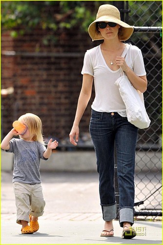  Keri and River in NYC