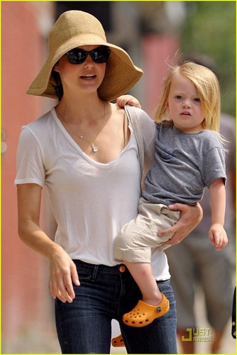  Keri and River in NYC