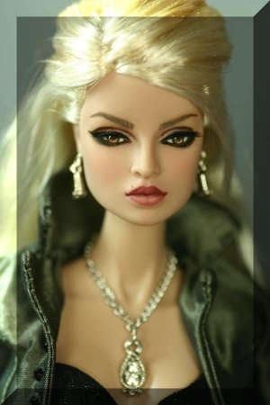 http://images2.fanpop.com/images/photos/6900000/The-Twilight-Rosalie-Doll-twilight-series-6956802-300-450.jpg