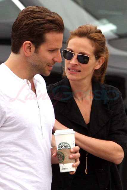 Bradley Cooper And Julia Roberts On The Set 8.8.09