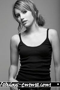  Emma Roberts