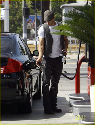 Out in Santa Monica - July 8, 2009