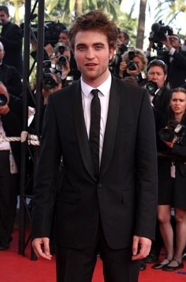  Robert Pattinson at the Inglorious Basterds Movie Premiere