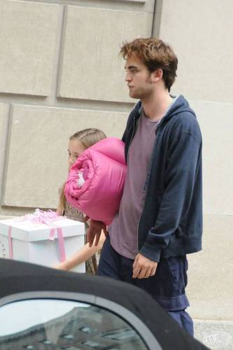  Robert on set of Remember Me - July 17