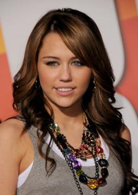  Miley Cyrus Bolt premiere