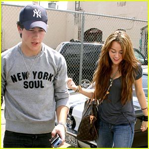  Miley Cyrus and Nick Jonas