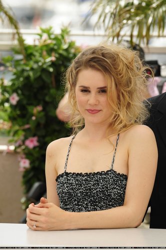 Alison Lohman - Cannes Film Fesitval 'Drag Me To Hell' Photocall