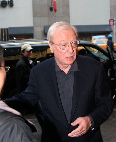  Michael Caine Greeting Fans