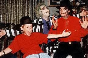  Michael with دوستوں