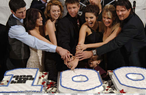  One boom Hill's 100th Episode Party (Dec. 8. 2007) <3