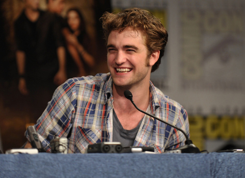  Robert Pattinson at Comic Con-My fav Pics =)