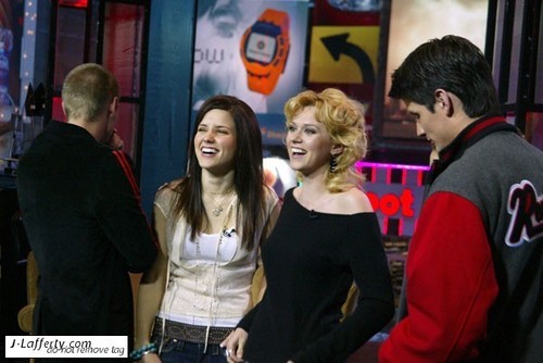  Total Request Live in Times Square, NY (Jan. 25. 2005) <3