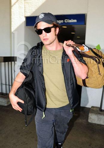  -Rob arrives in LA-