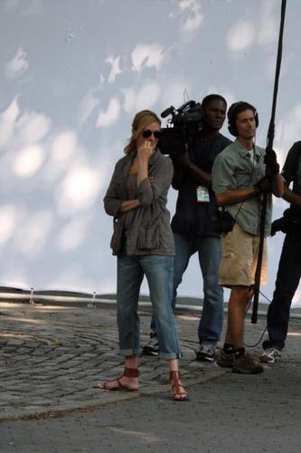  Julia and James Franco on the set of Eat Pray Love 4/8