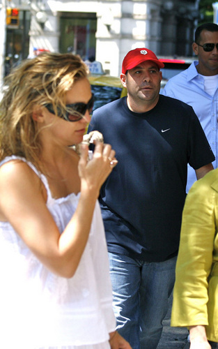  Kate out in Toronto - August 5, 2009