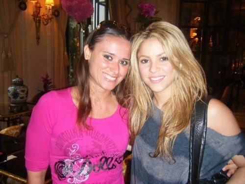  Shakira meeting fan outside her hotel in Paris - July