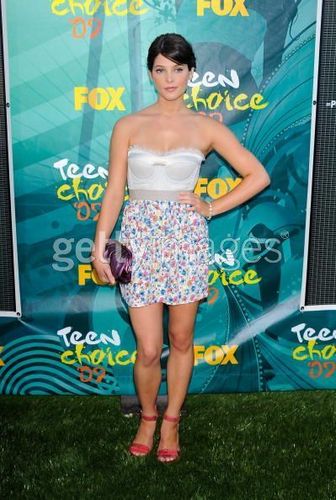  Ashley Greene at Teen choice awards