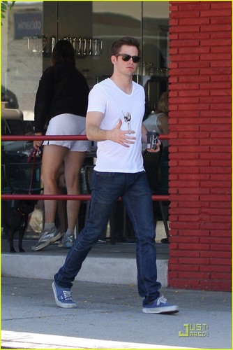  Chris in Beverly Hills