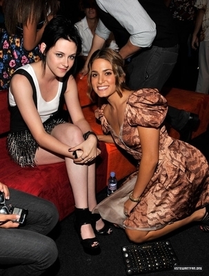  Kristen and Nikki at TCA :)