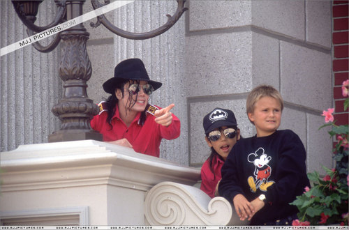  Michael in Disneyland