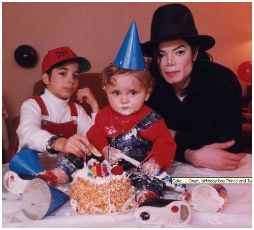  Michael lovely bebês ;**