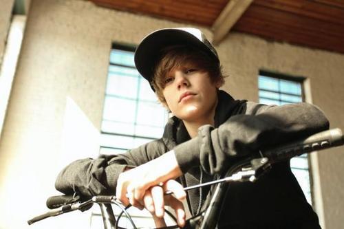  Official foto Of Justin Bieber