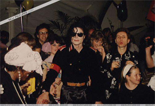  Various > "My ディナー With Michael"