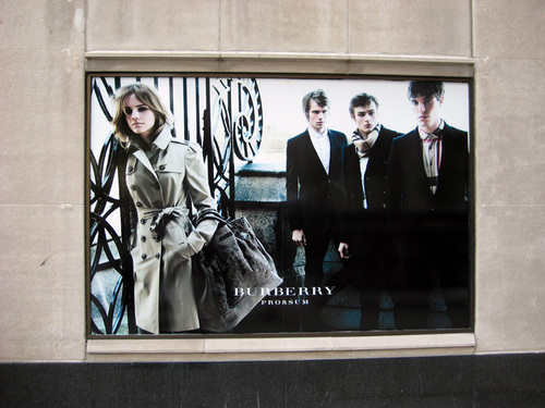  the impermeável, burberry store in Chicago