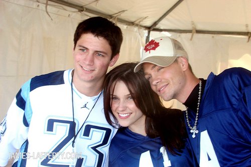  10.23.2004: All-Star Celebrity Football Game <3