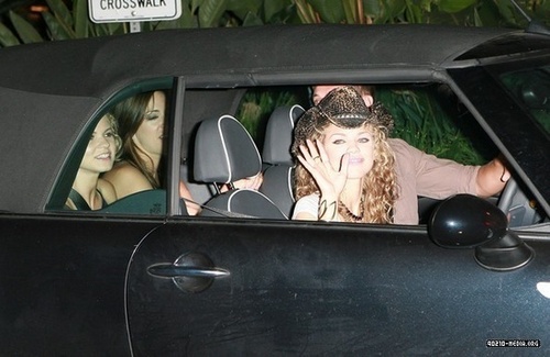  AnnaLynne with Friends in a car