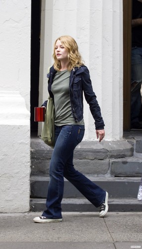  Emilie on the set of 'Remember Me'