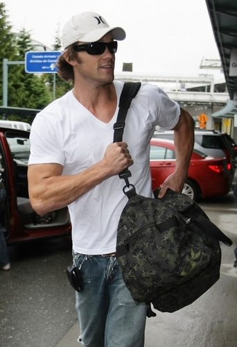  Jared @ Vancouver Airport