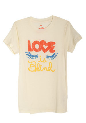  प्यार is Blind Tee