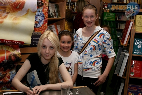  2007 > Eason's Book Signing