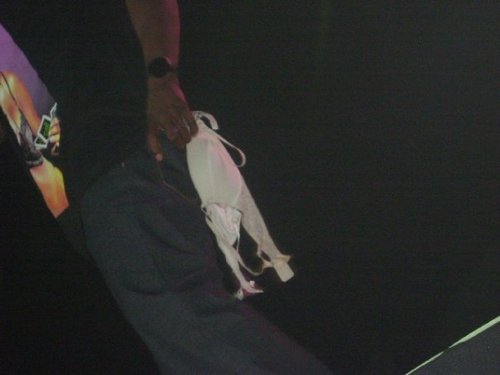  50 cent and a fans' bra (: