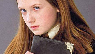  Ginny Weasley with the diary
