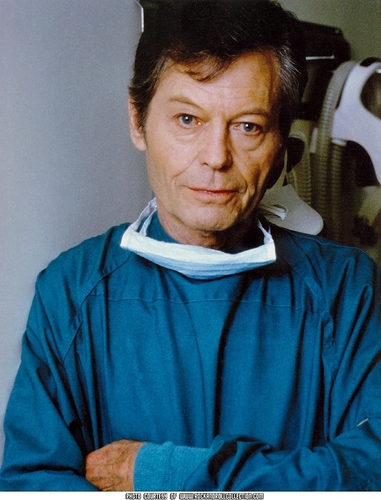  Deforest Kelley - ST IV: The Voyage home pagina - Behind the Scenes
