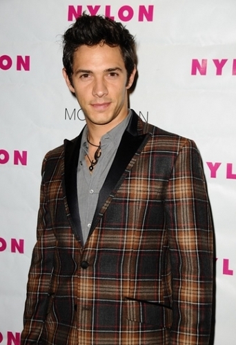  Michael @ Nylon Magazine’s 2009 TV Issue Launch Party, august 24