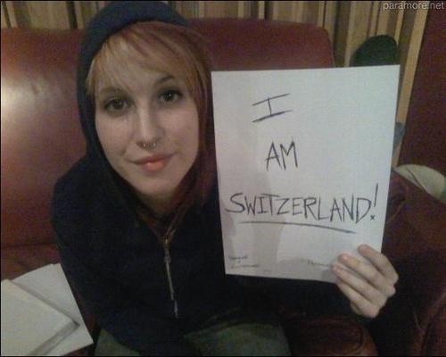  Hayley Williams: I am Switzerland!