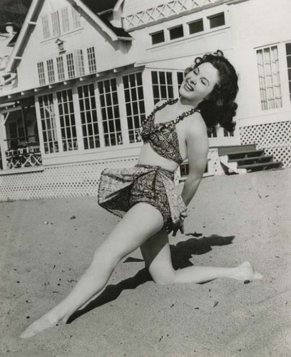 Susan Hayward: Swimsuit siren