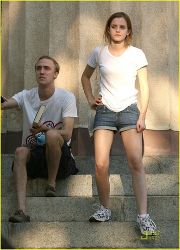  Emma Watson & vlaamse gaai, jay Barrymore: Brown Buddies