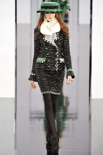 Chanel - Fall 2009 RTW Collection