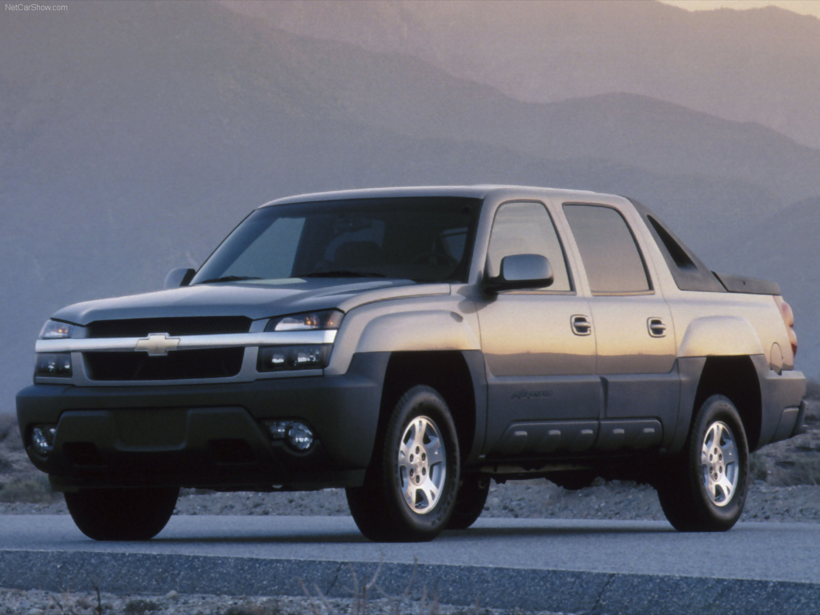 Chevrolet Avalanche (2002)