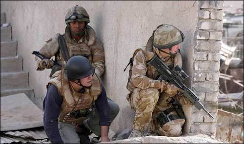  Andy McNab visit Brittish troops in Basra Iraq