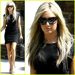 Ashley Tisdale is blonde again!