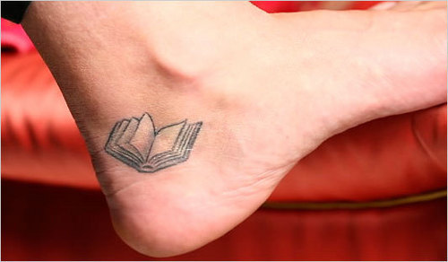  Book Tattoo.