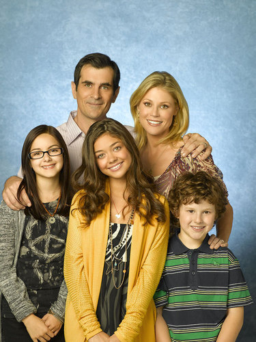  Cast of Modern Family