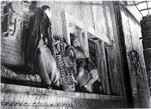  Harrison Ford & Rutger Hauer in Blade Runner