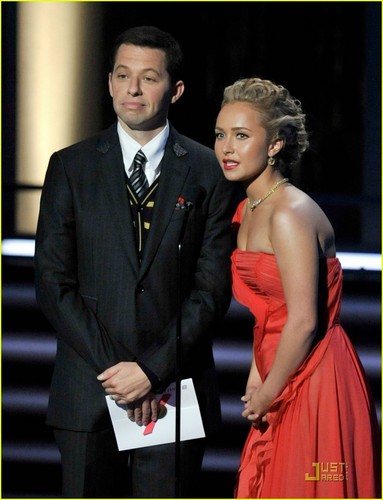  Hayden @ the 2009 Emmy Awards
