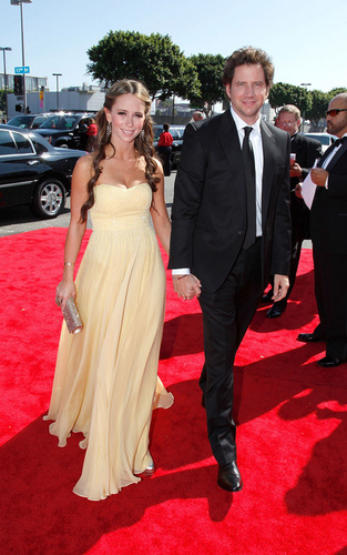  J&J arrive @ the 2009 Prime-Time Emmy Awards.